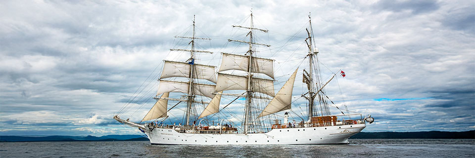 Three mast schooner